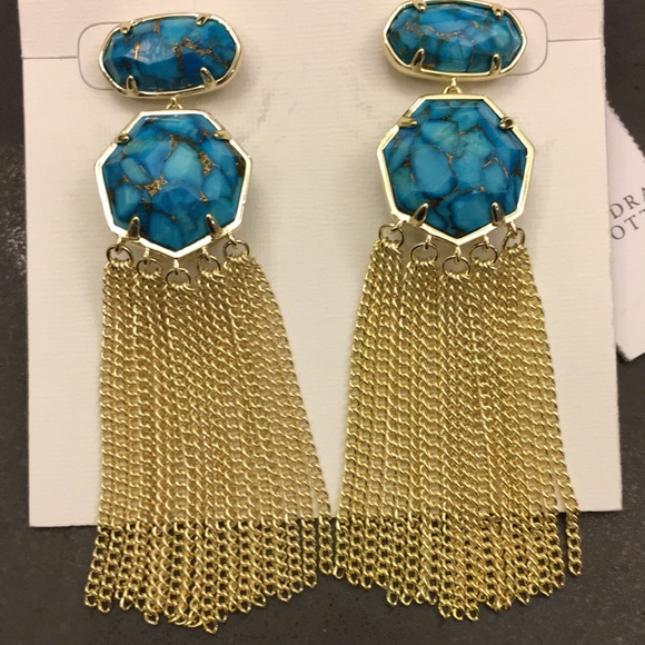 Kendra Scott Tae Earrings - Picture 7 of 8